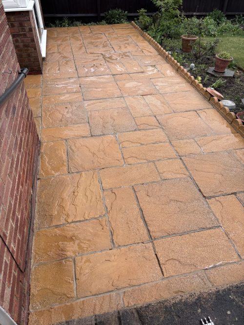 clean patio after professional cleaning